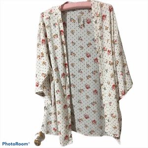 Pretty Floral Kimono
